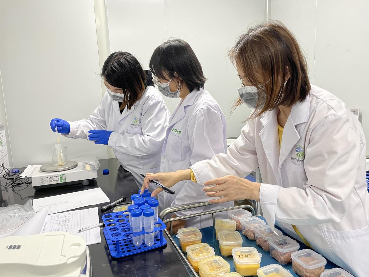 揭秘护肤品成分背后的秘密：一次深度成分分析之旅